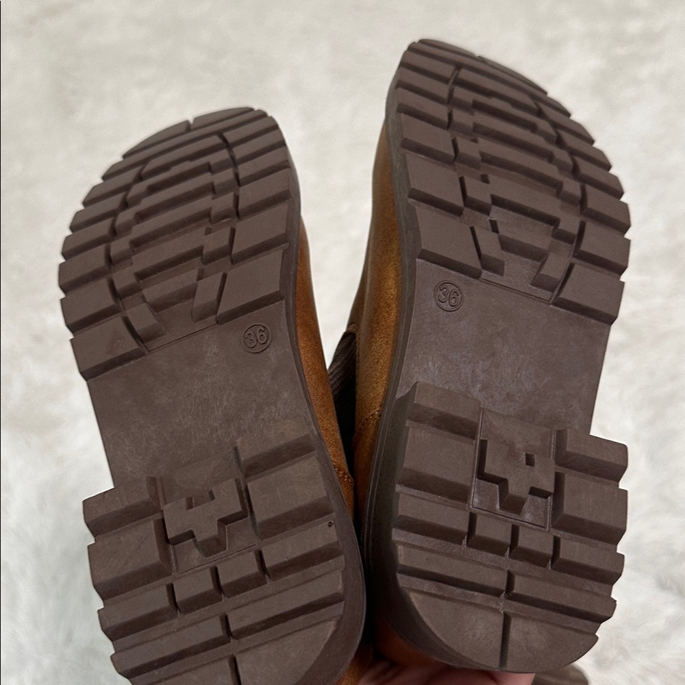 ๐ NWT Amazon Sweater Boots - Picture 4 of 4